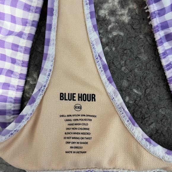 Size xxs, pacsun bikini top, scoop neckline - Picture 3 of 3